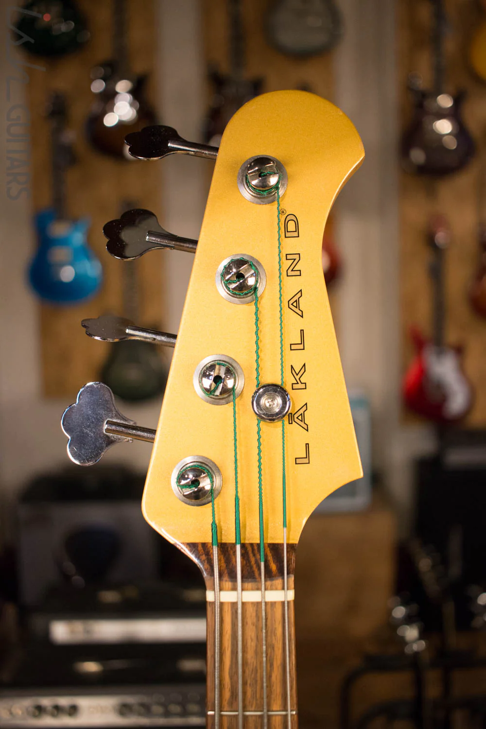 USA Lakland Decade Four String Gold Metallic - Image 5