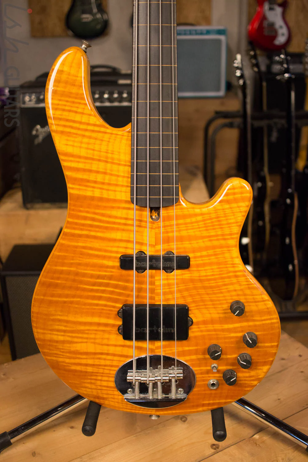 1995 First Year! USA Lakland 4-94 Fretless Four String Early RARE