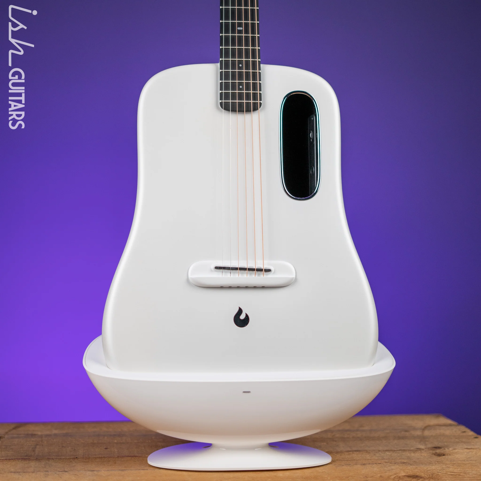 Lava Music Lava Me 3 Space Charging Dock 36” Space White - Image 2