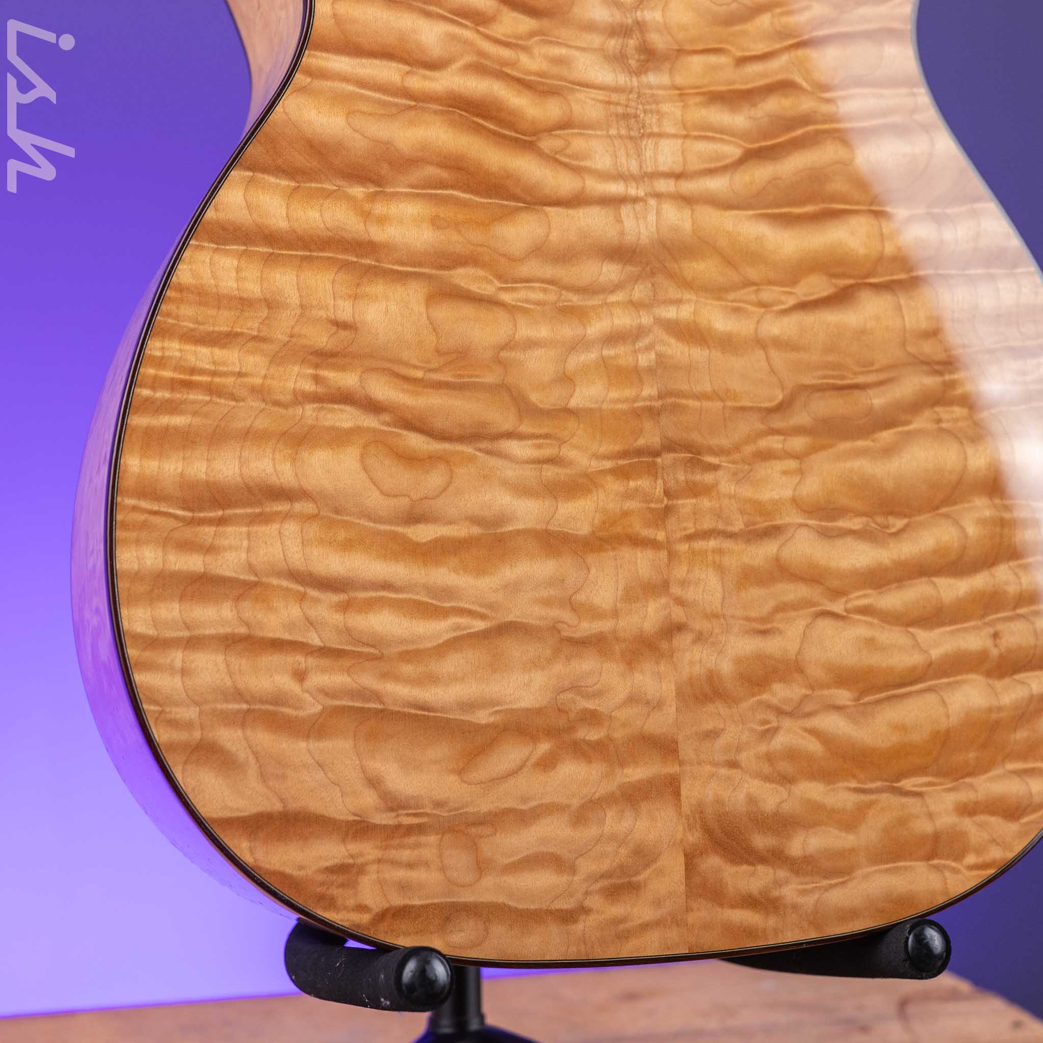 Martin Custom Shop 00-28 Style Western Red Cedar w/ Premium Quilted Maple Back & Sides - Image 12
