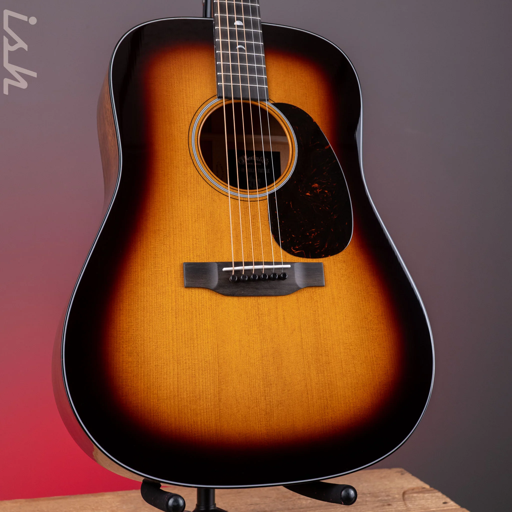 Martin D-18 Molly Tuttle Acoustic Guitar Vintage Sunburst