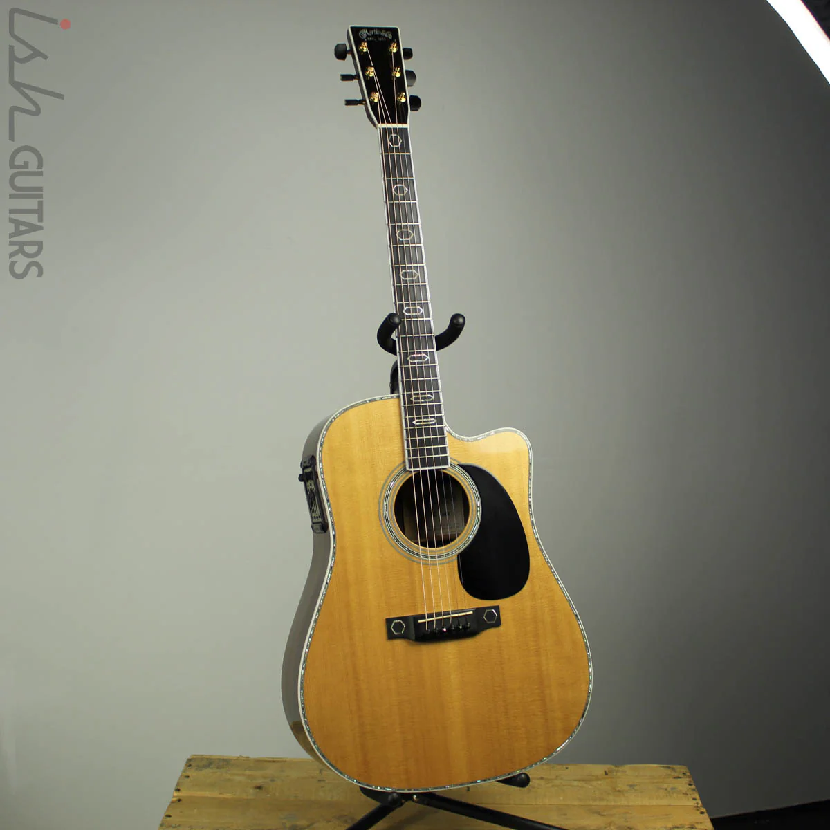 2011 Martin DC Aura Cutaway Acoustic Electric Guitar - Image 2