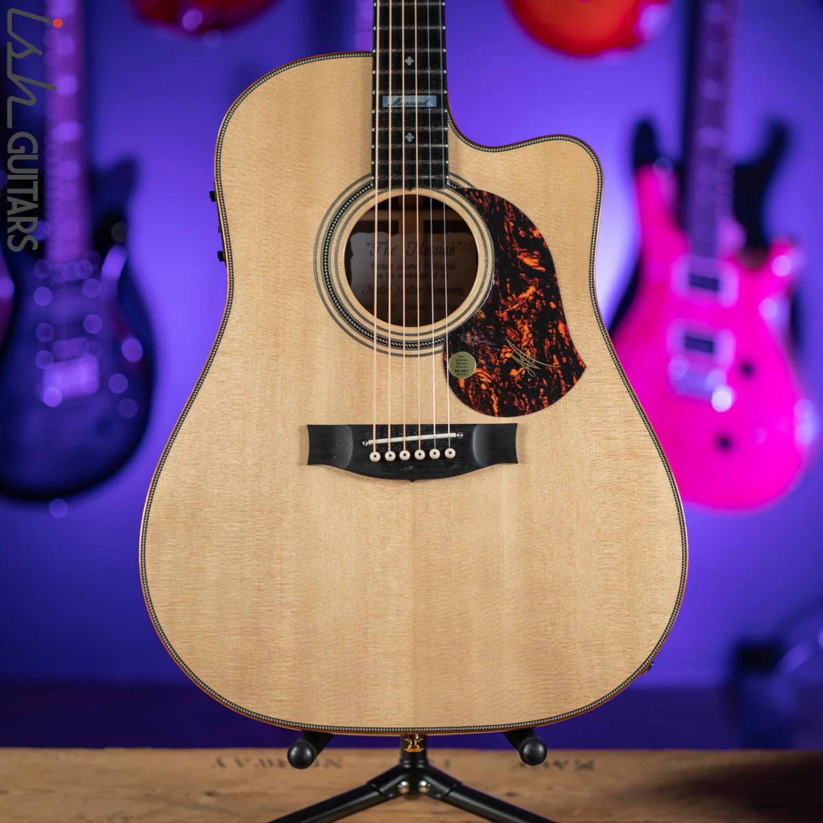 Maton Messiah EM100C Acoustic-Electric Guitar Sitka Spruce