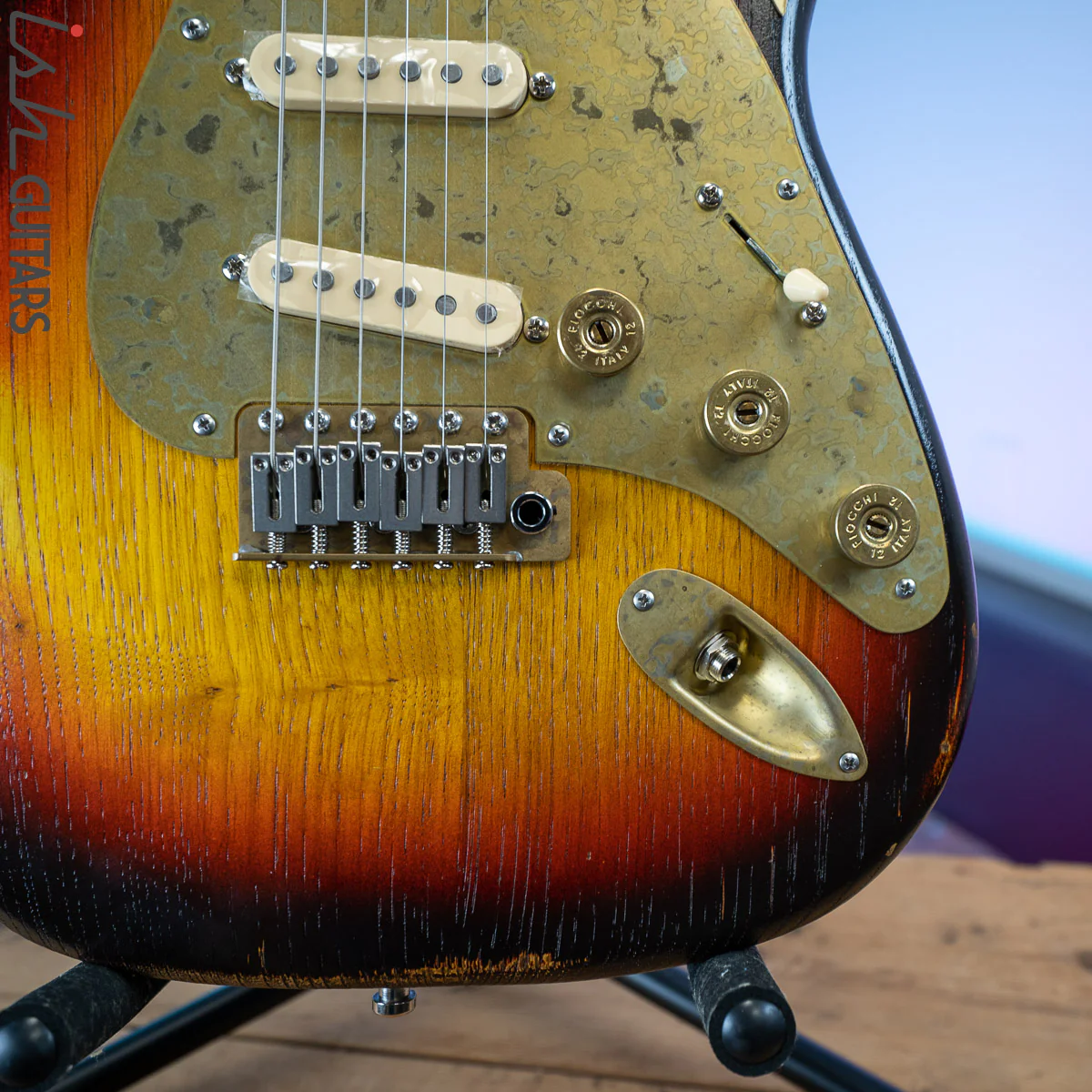 Paoletti Stratospheric Loft Pickled Finish 3 Tone Burst - Image 4