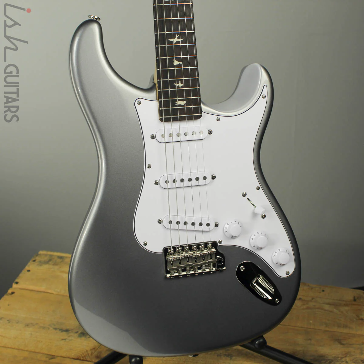 2018 Paul Reed Smith PRS John Mayer Silver Sky Guitar Tungsten (GIG BAG)