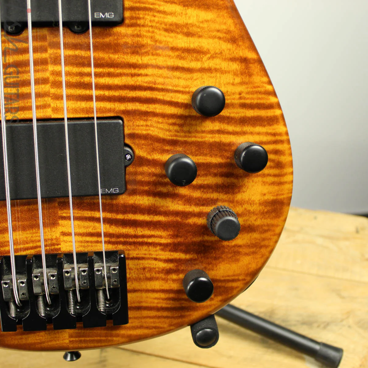 Peavey USA Millennium 4 Plus Tiger Eye Flame - Image 5