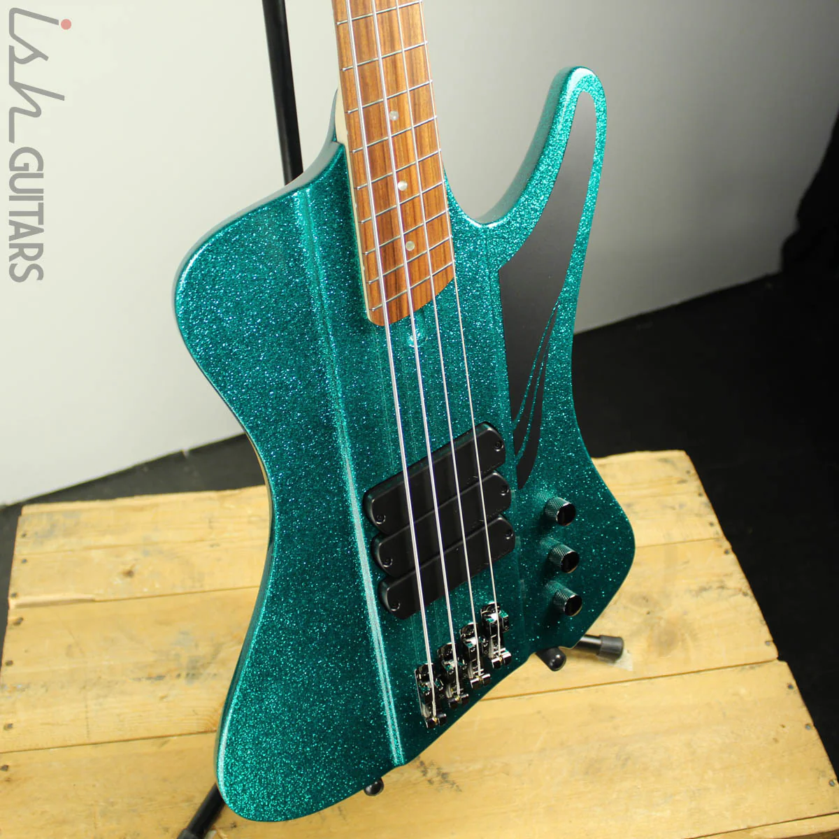 Dingwall D-Roc Standard Metalflake Aquamarine - Image 5