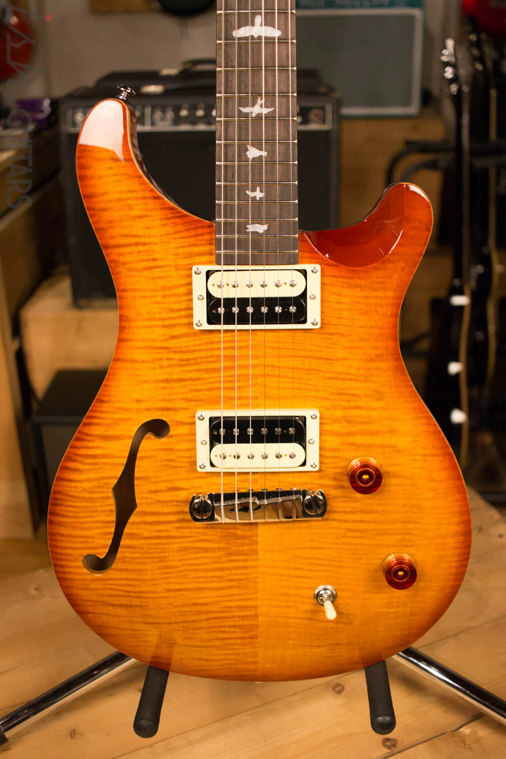 Paul Reed Smith PRS SE Custom 22 Semi-Hollow Vintage Sunburst