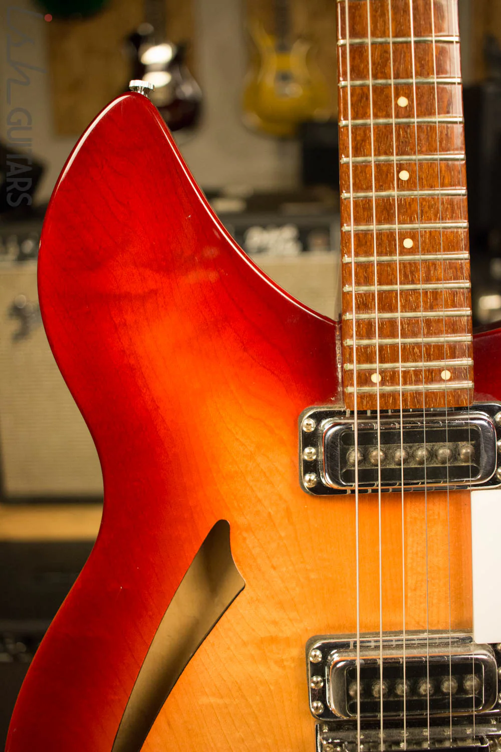 1992 Rickenbacker 330 FireGlo Electric Guitar - Image 3