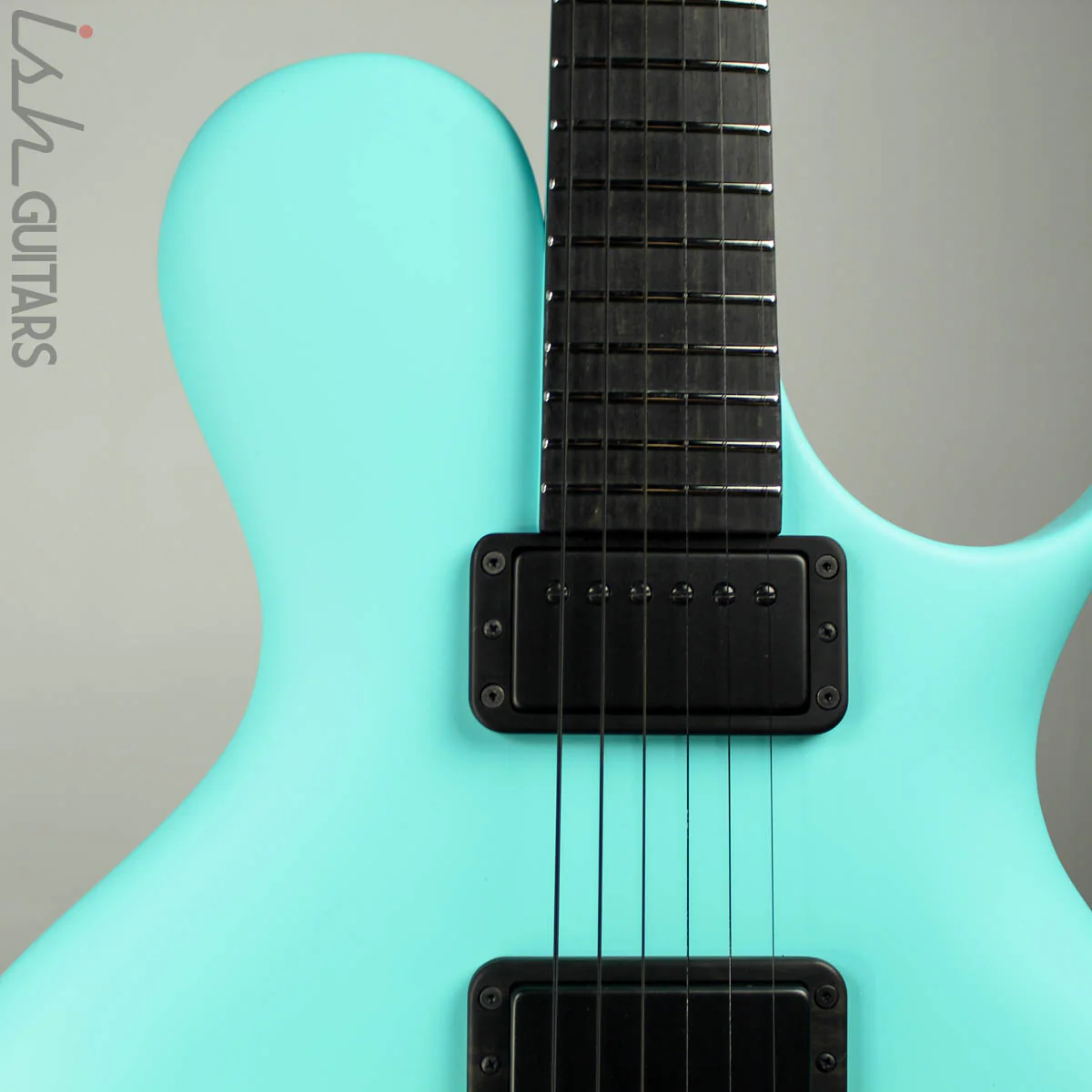 Ritter Porsch Singlecut Electric Guitar Harrods Bittermint Blue NAMM 2020 - Image 3