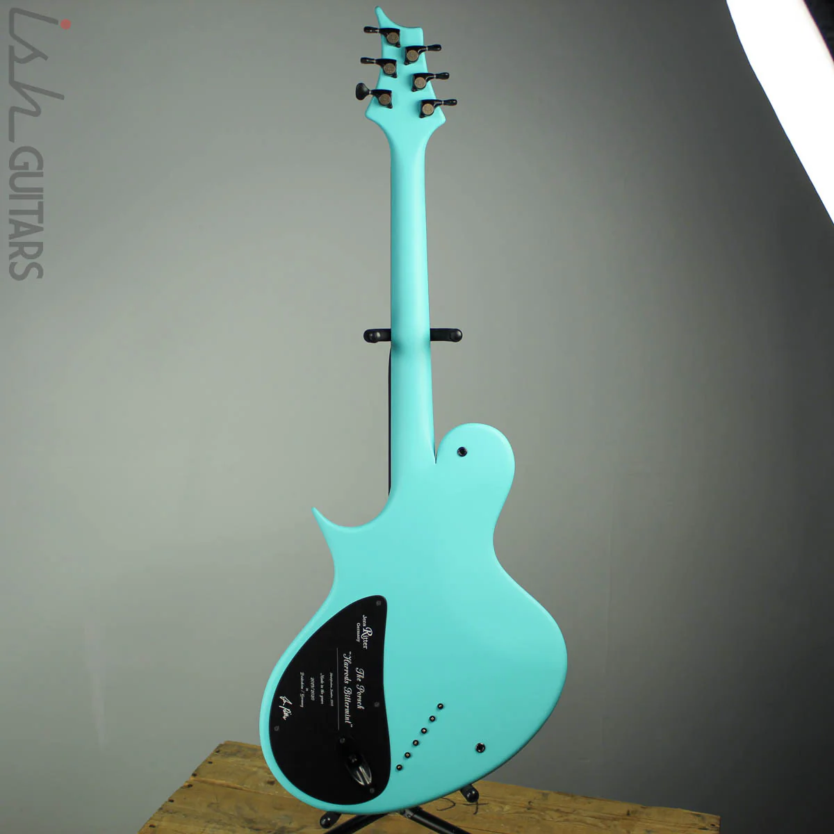 Ritter Porsch Singlecut Electric Guitar Harrods Bittermint Blue NAMM 2020 - Image 7