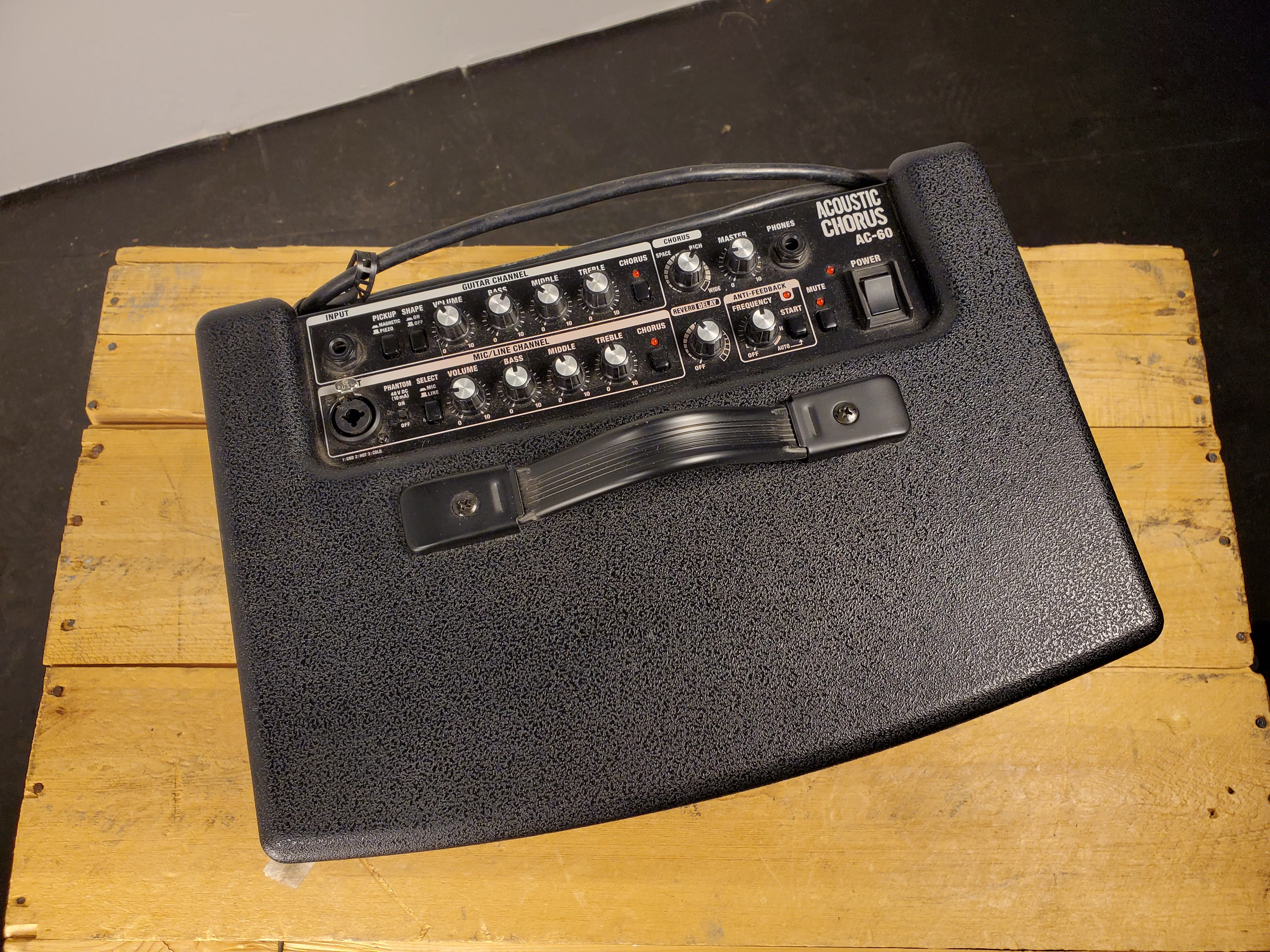 Roland AC-60 Acoustic Chorus Combo - Image 4
