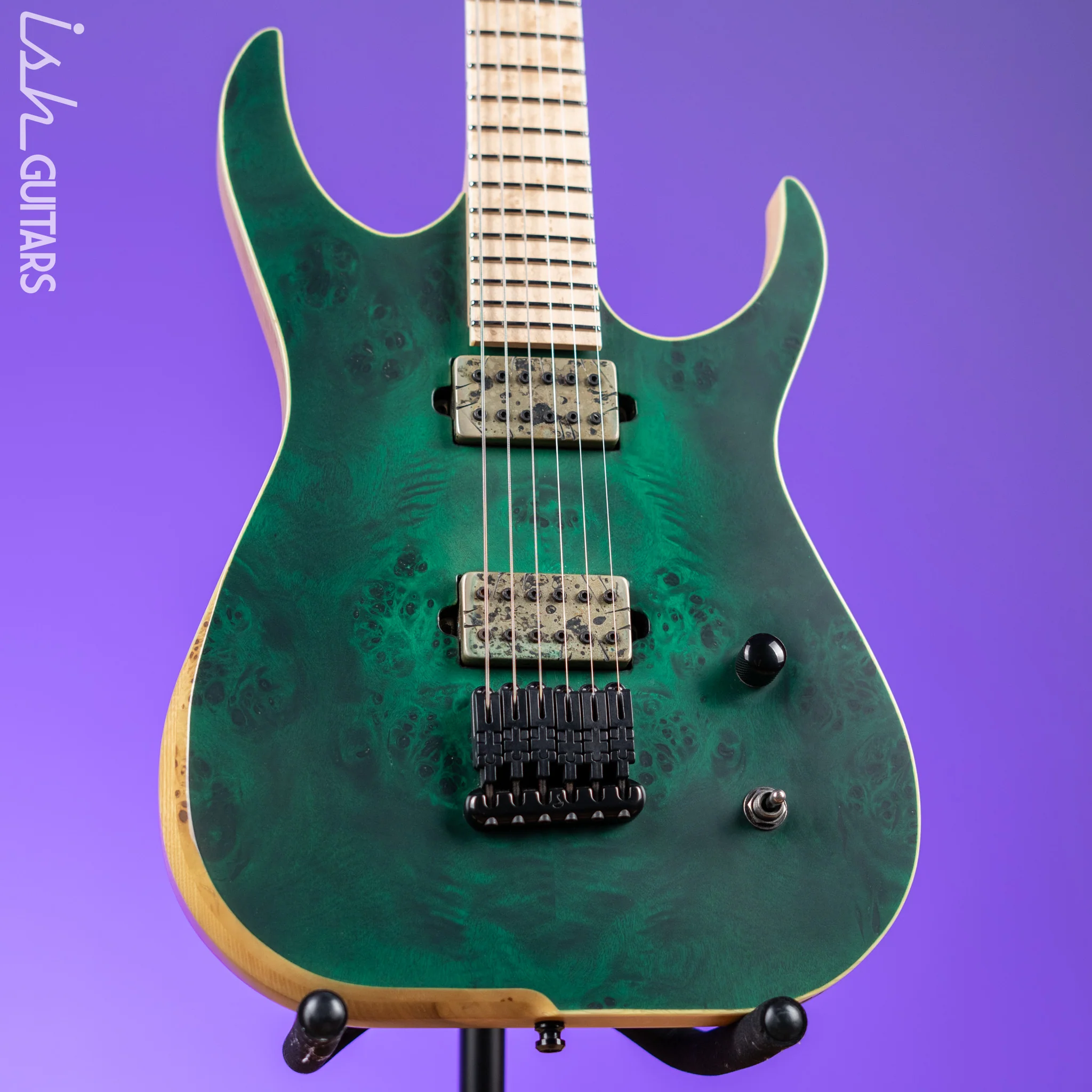 Skervesen Raptor 6 Green Burl