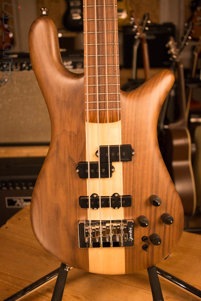 Spector Forte 4 Retro Walnut Body DiMarzio Pickups Bass Player Live Display