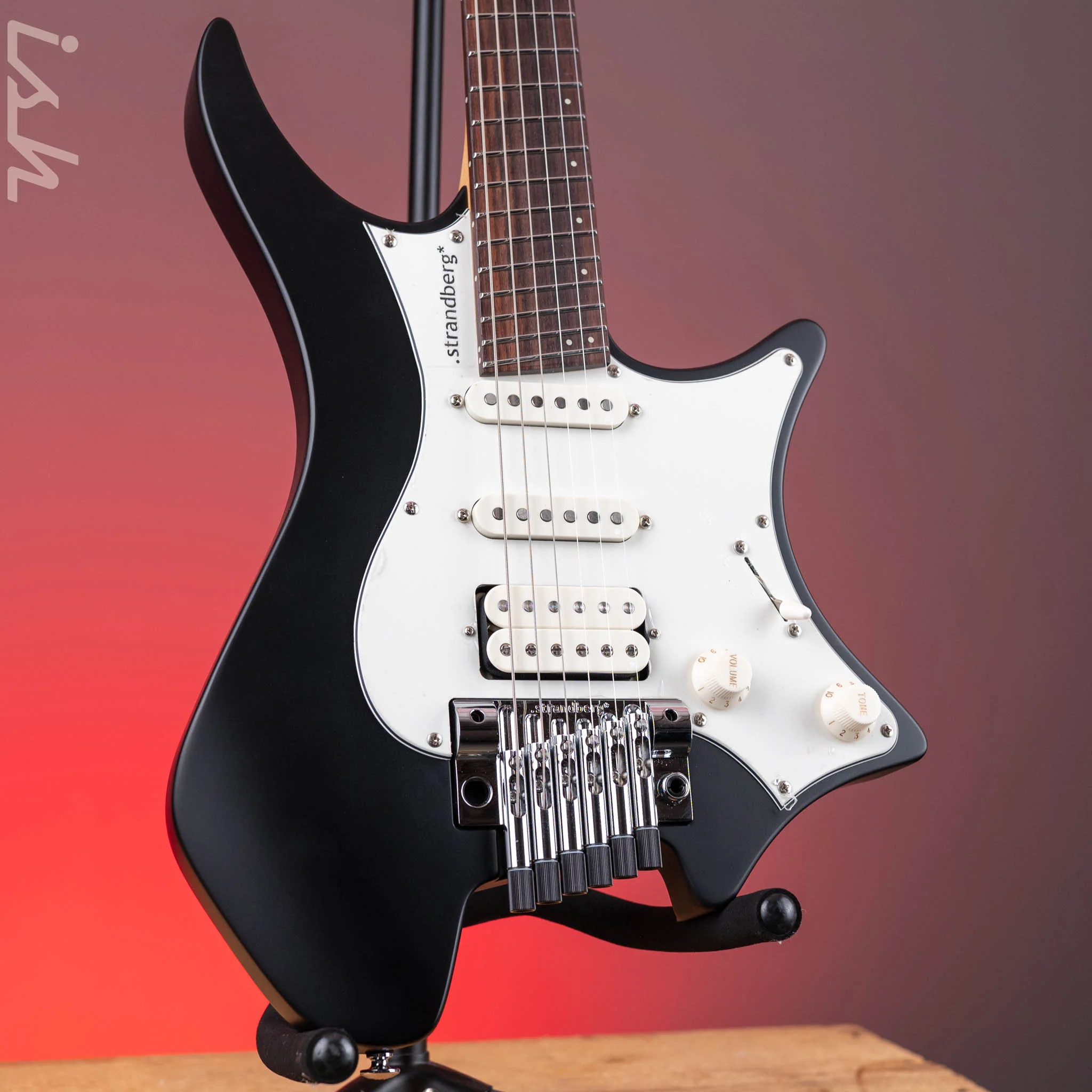 Strandberg Boden Classic NX 6 Tremolo Black Rosewood