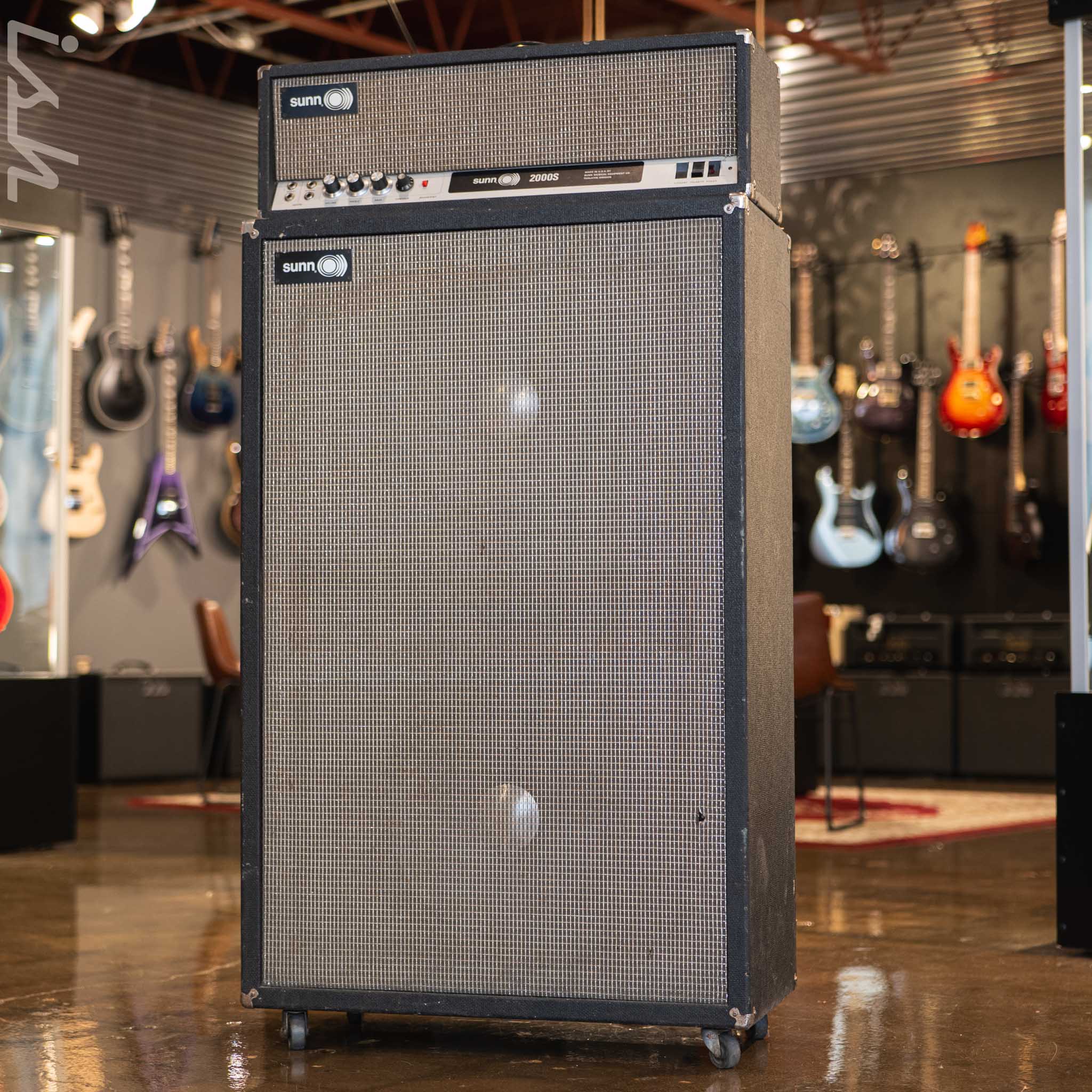 Sunn 2000s Bass Amp Head & Sunn Bass Cabinet
