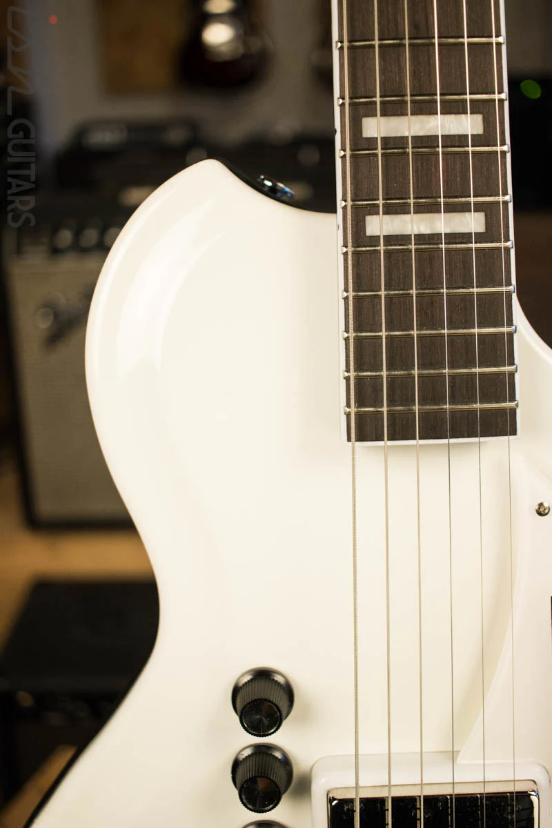 Supro 1571VDW Americana Series White Holiday Dawn White - Image 3