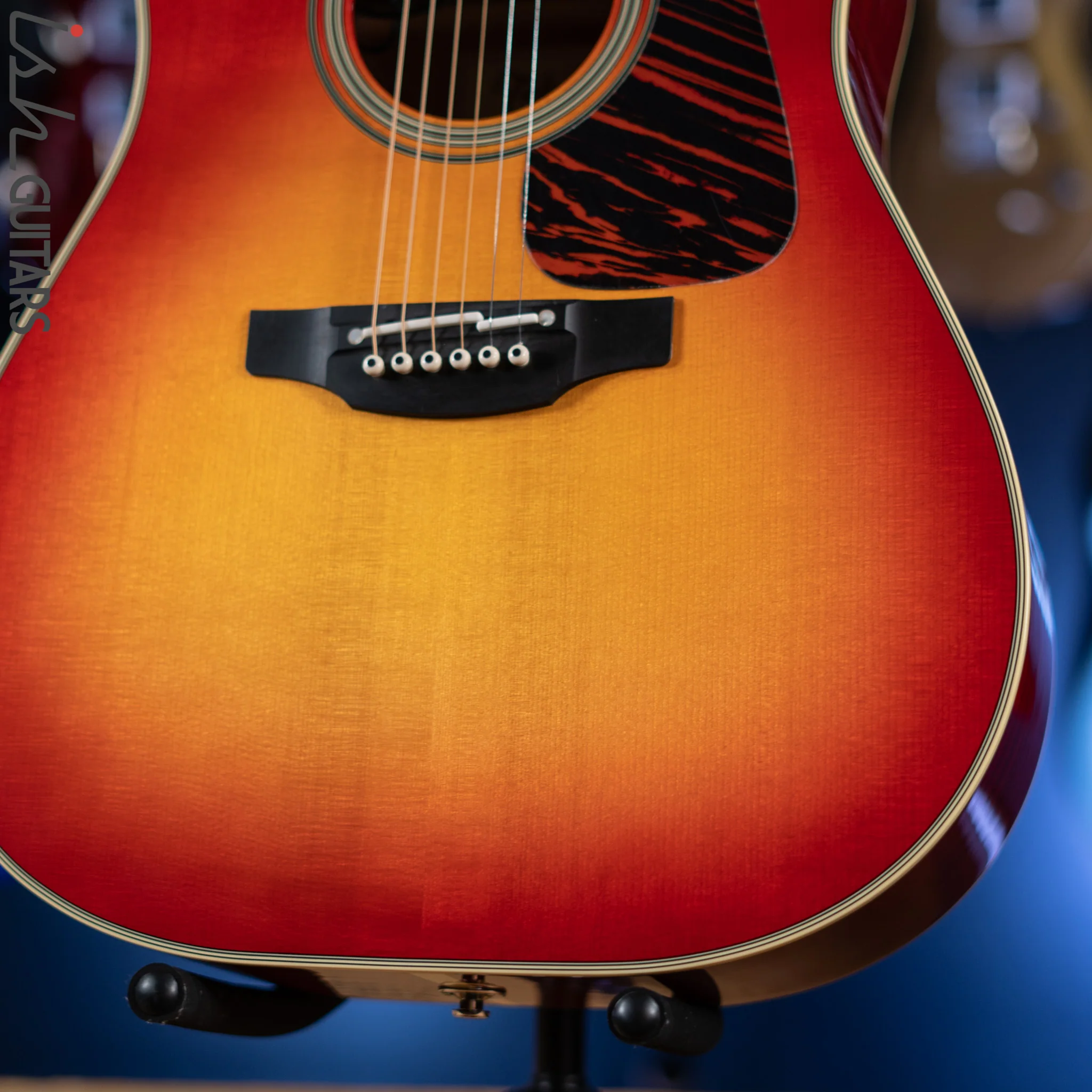 Takamine CP6SSDC Singlecut Dreadnought Gloss Cherry Sunburst Demo - Image 4