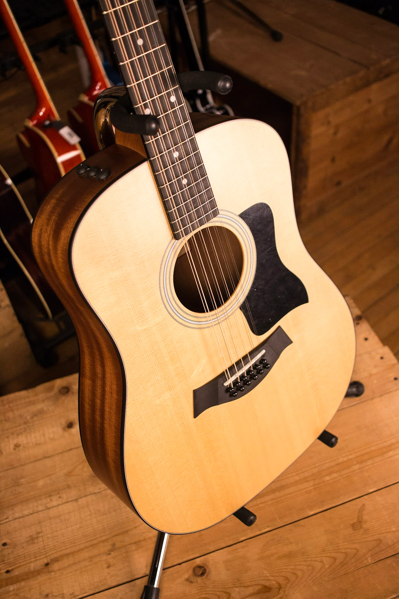 Taylor 100 Series 150e Dreadnought 12-String Acoustic-Electric Guitar Natural - Image 6