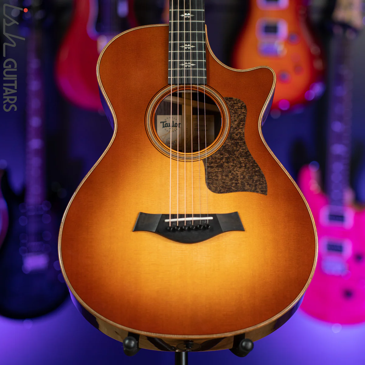 Taylor 712ce 12-Fret Western Sunburst Top