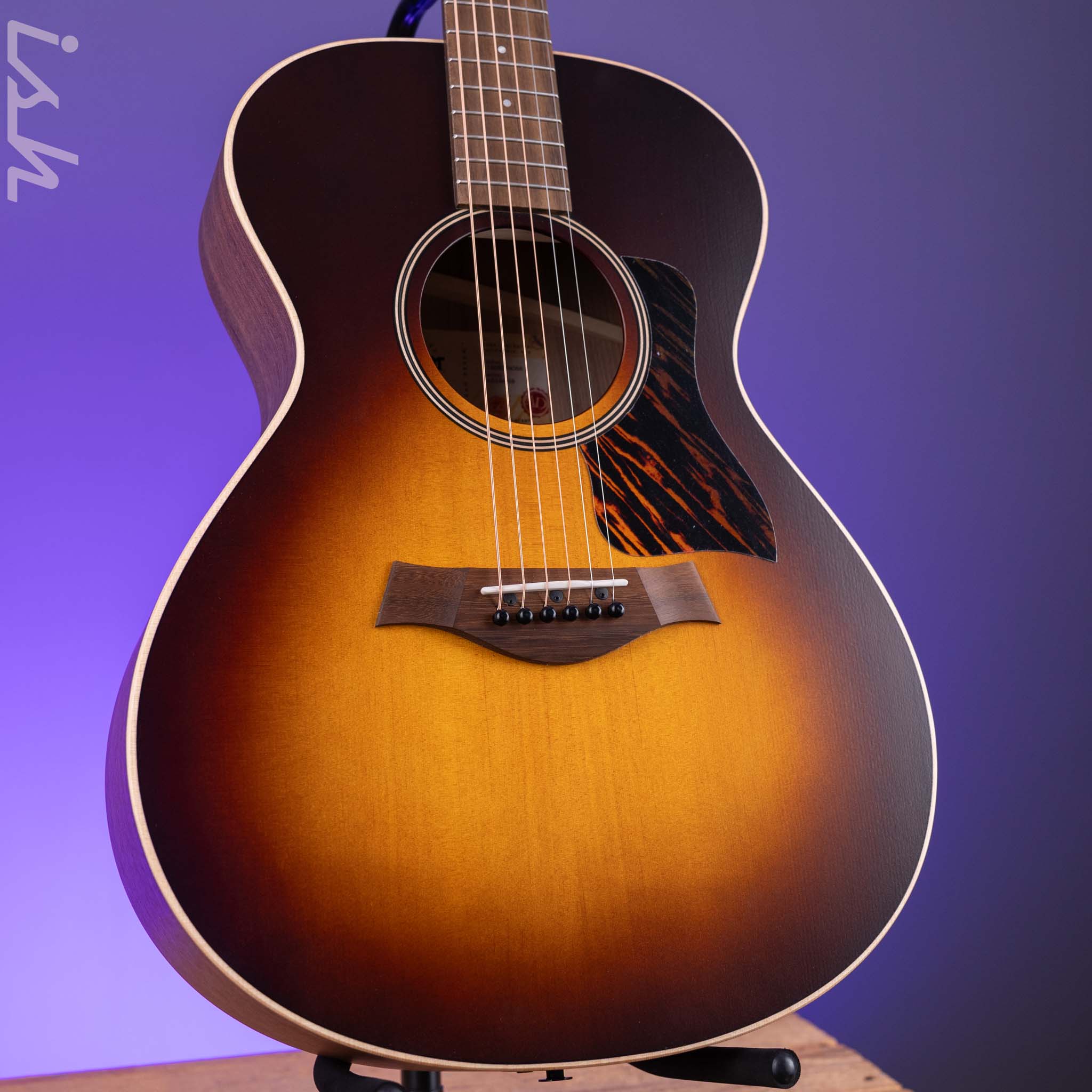Taylor AD12e American Dream Acoustic-Electric Guitar Walnut Sunburst