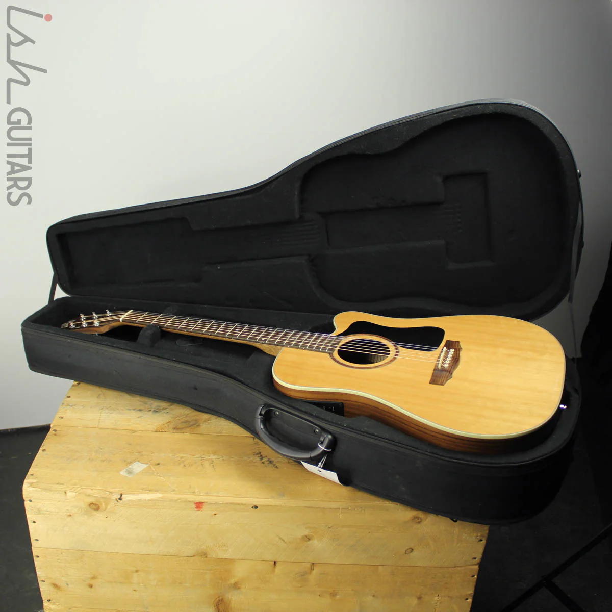 2010's Guild AD-5CE Acoustic Electric - Image 15