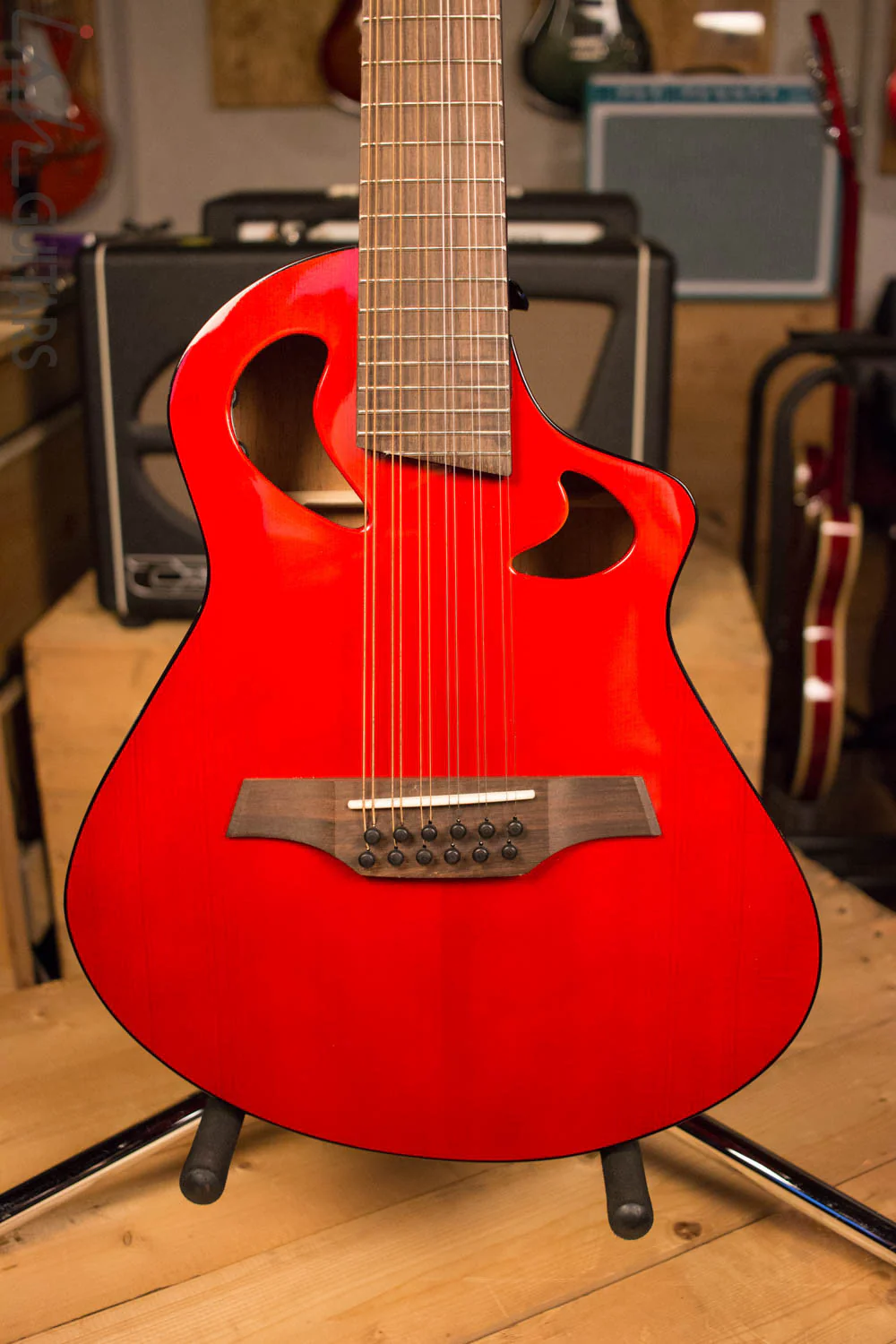 Veillette Avante Gryphon 12 String Acoustic Guitar AG12VM Red