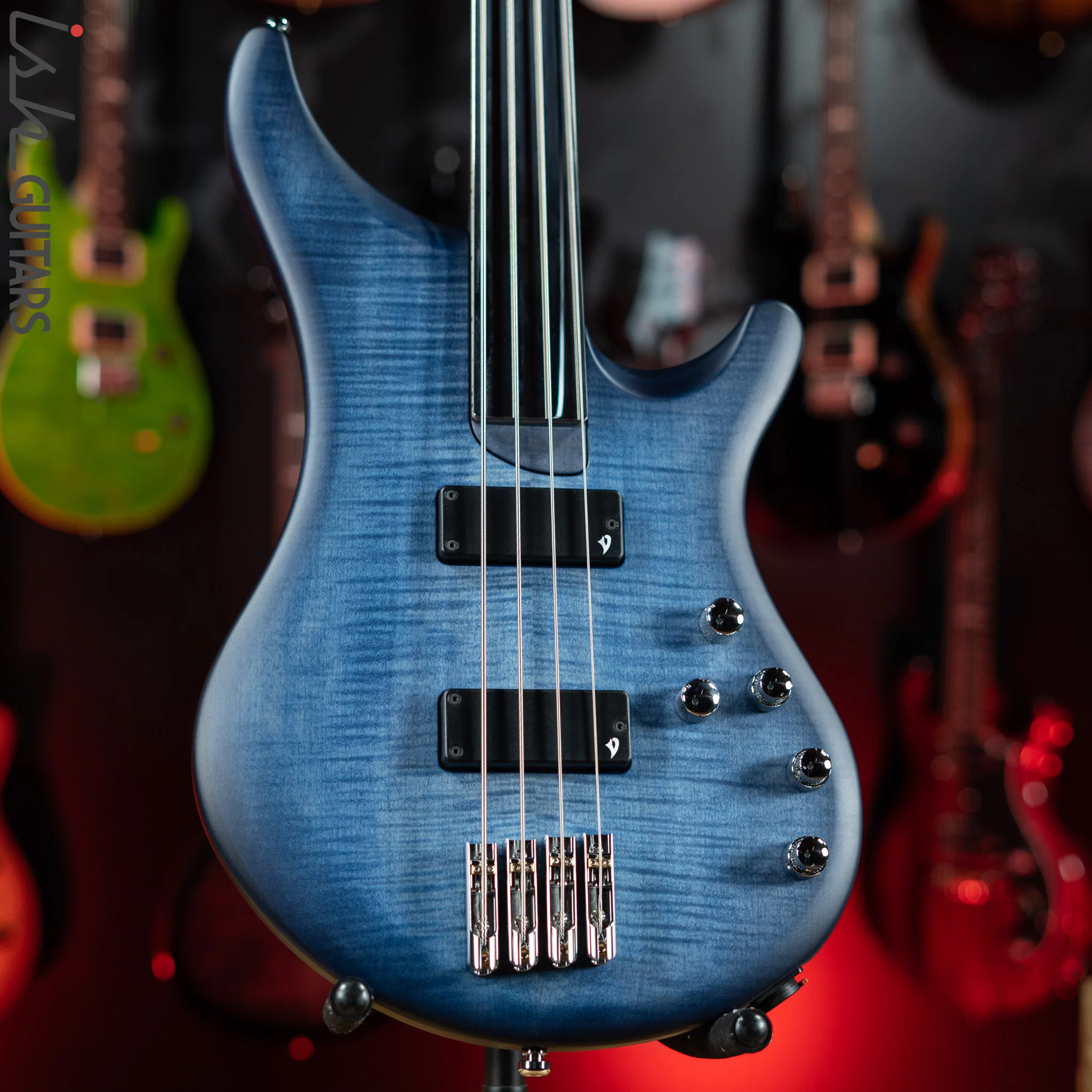 Vigier Arpege IV Custom Fretless 4-String Bass Deep Deep Blue Imetal Fretboard