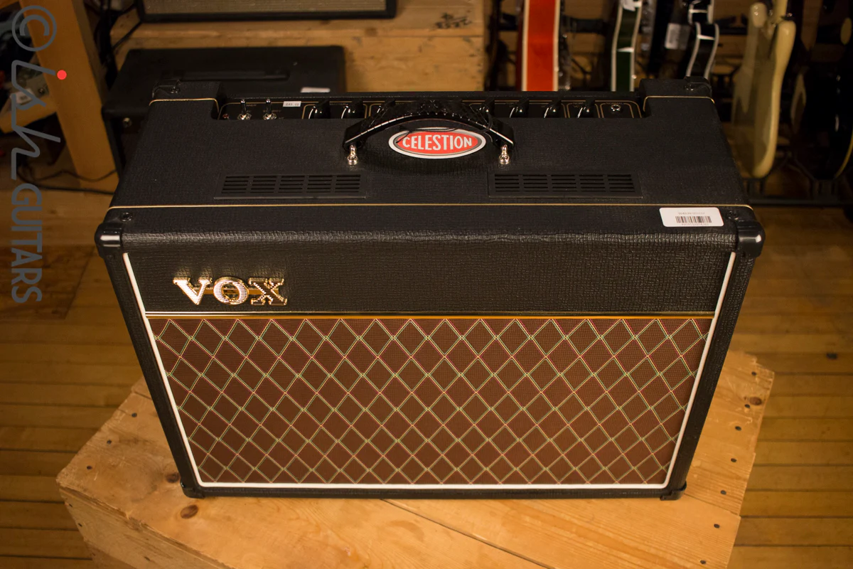 Vox AC15 Custom Tube Guitar Combo Amp - Image 2