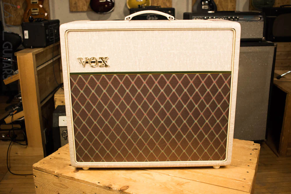 Vox Hand-Wired AC15HW1 Single 12" Celestion G12M Greenback Speaker