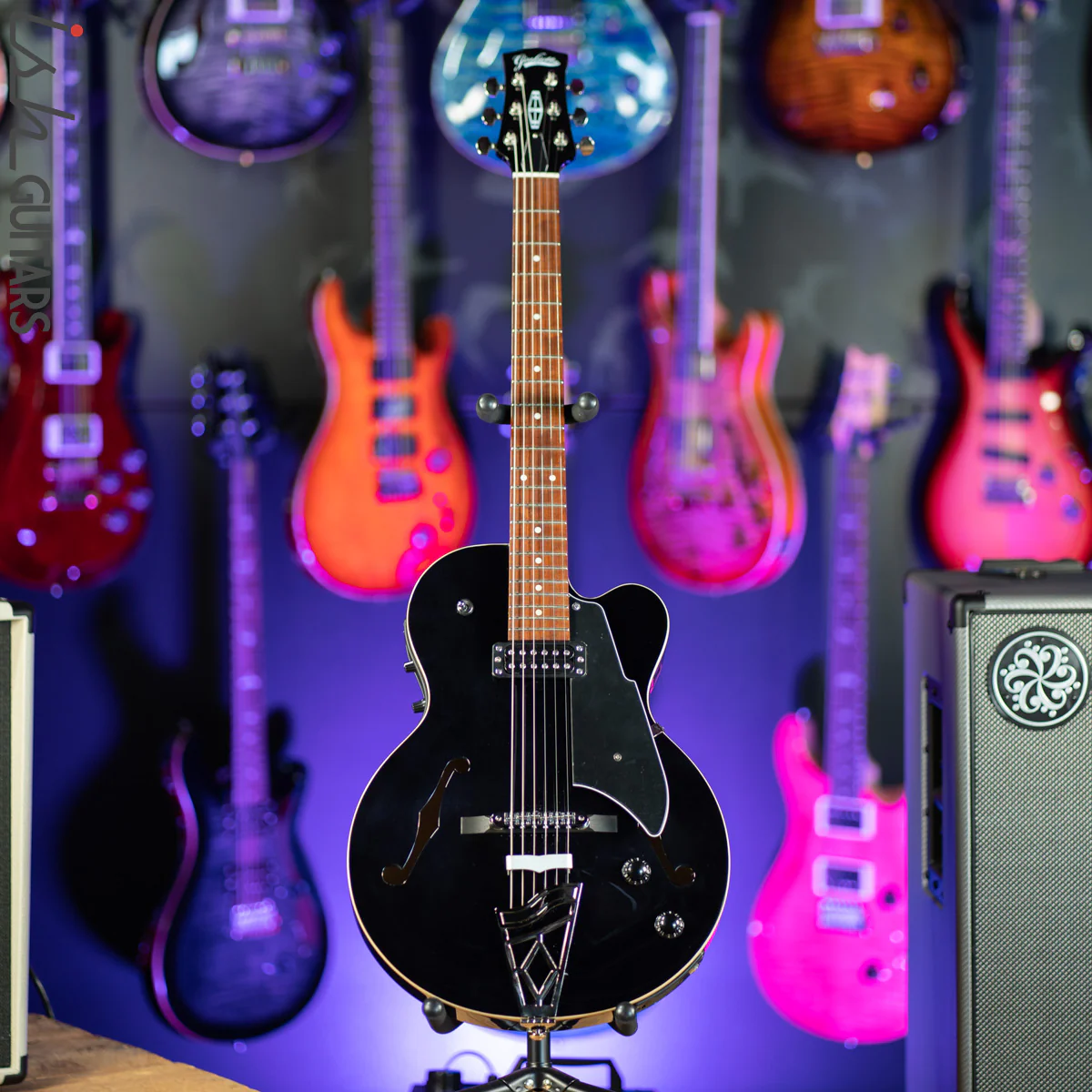 Vox VGA-3D Giulietta Archtop Trans Black - Demo - Image 3